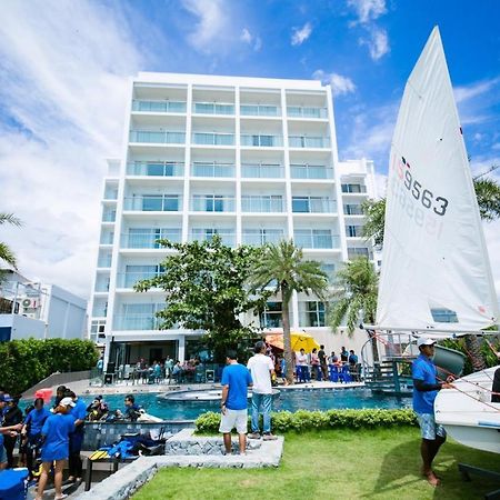 Worita Cove Hotel Na Chom Thian Bagian luar foto