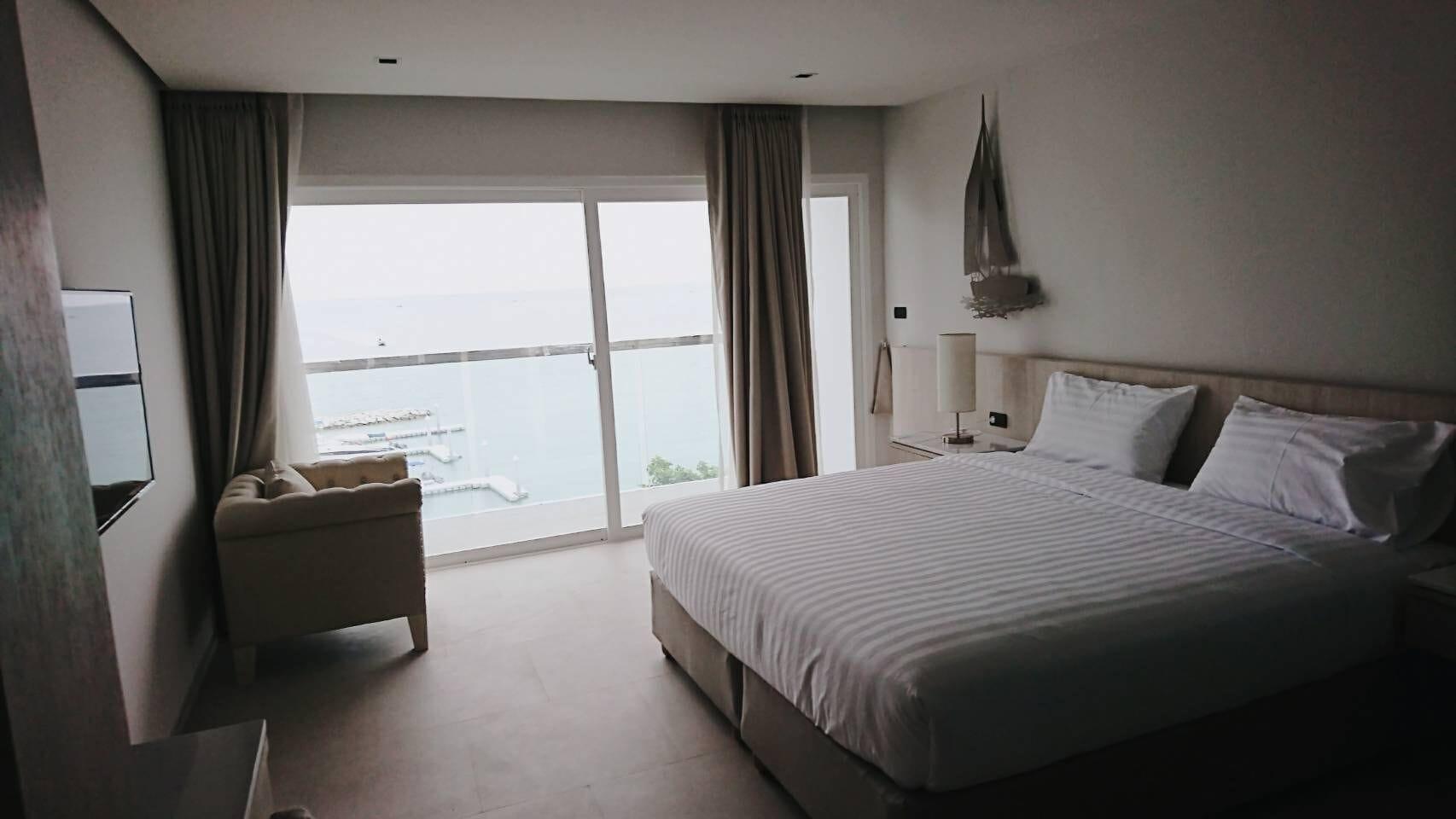 Worita Cove Hotel Na Chom Thian Bagian luar foto
