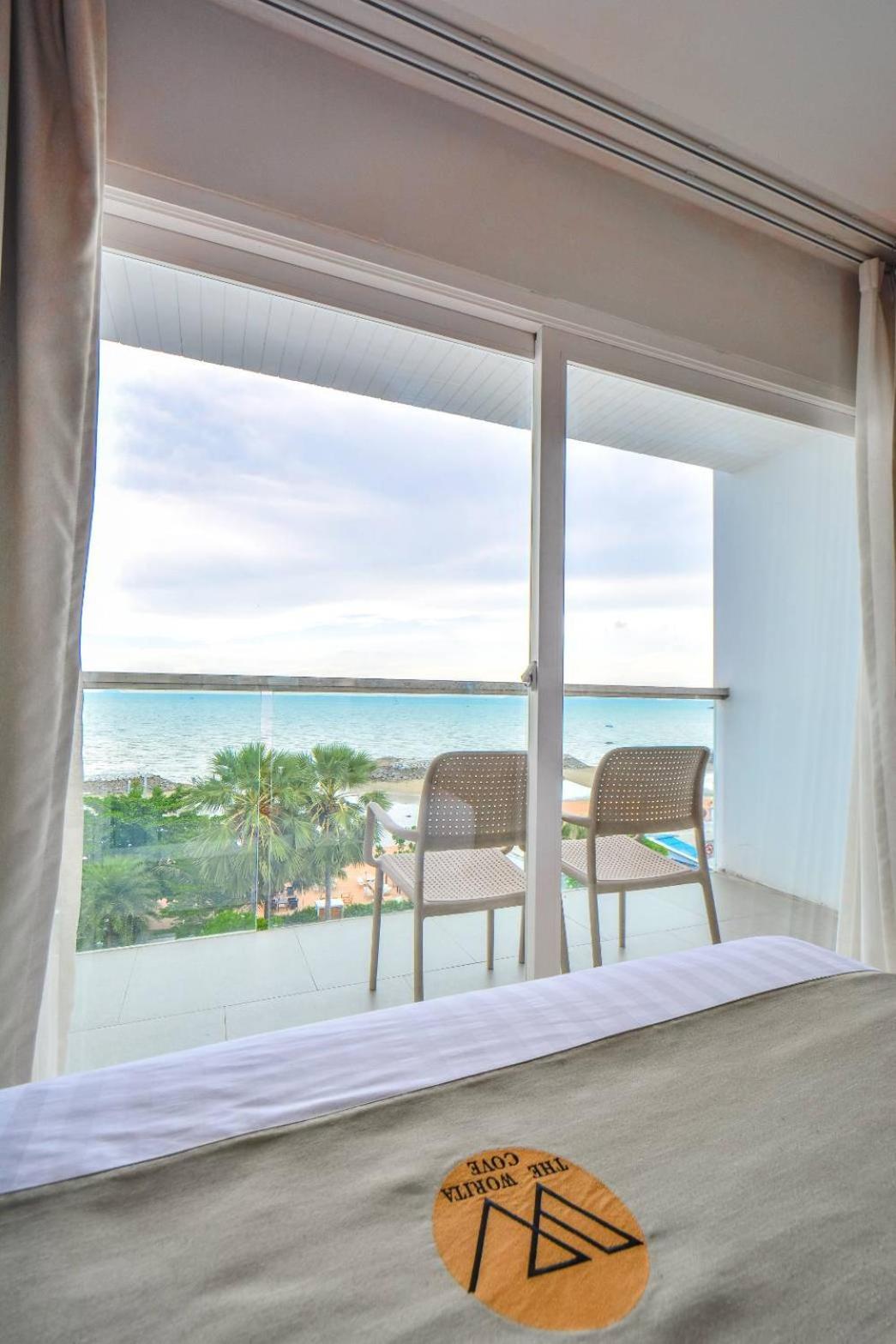 Worita Cove Hotel Na Chom Thian Bagian luar foto